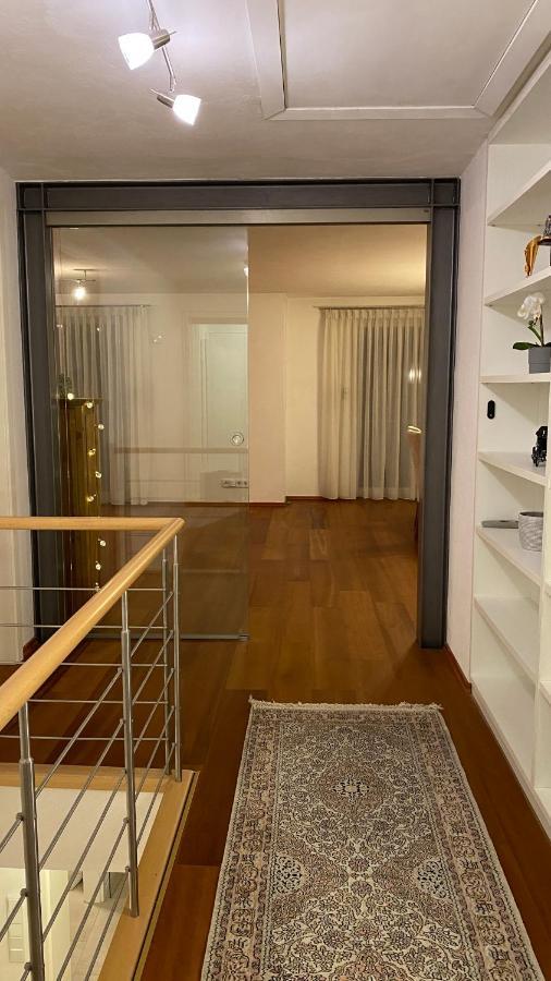 Fewo Luxus Wohnung Im Eigenen Ferienhaus, 120 Qm, Naehe Regensburg Mit Balkon, Terrasse & Garten, Gute Zuganbindung Laaber Luaran gambar
