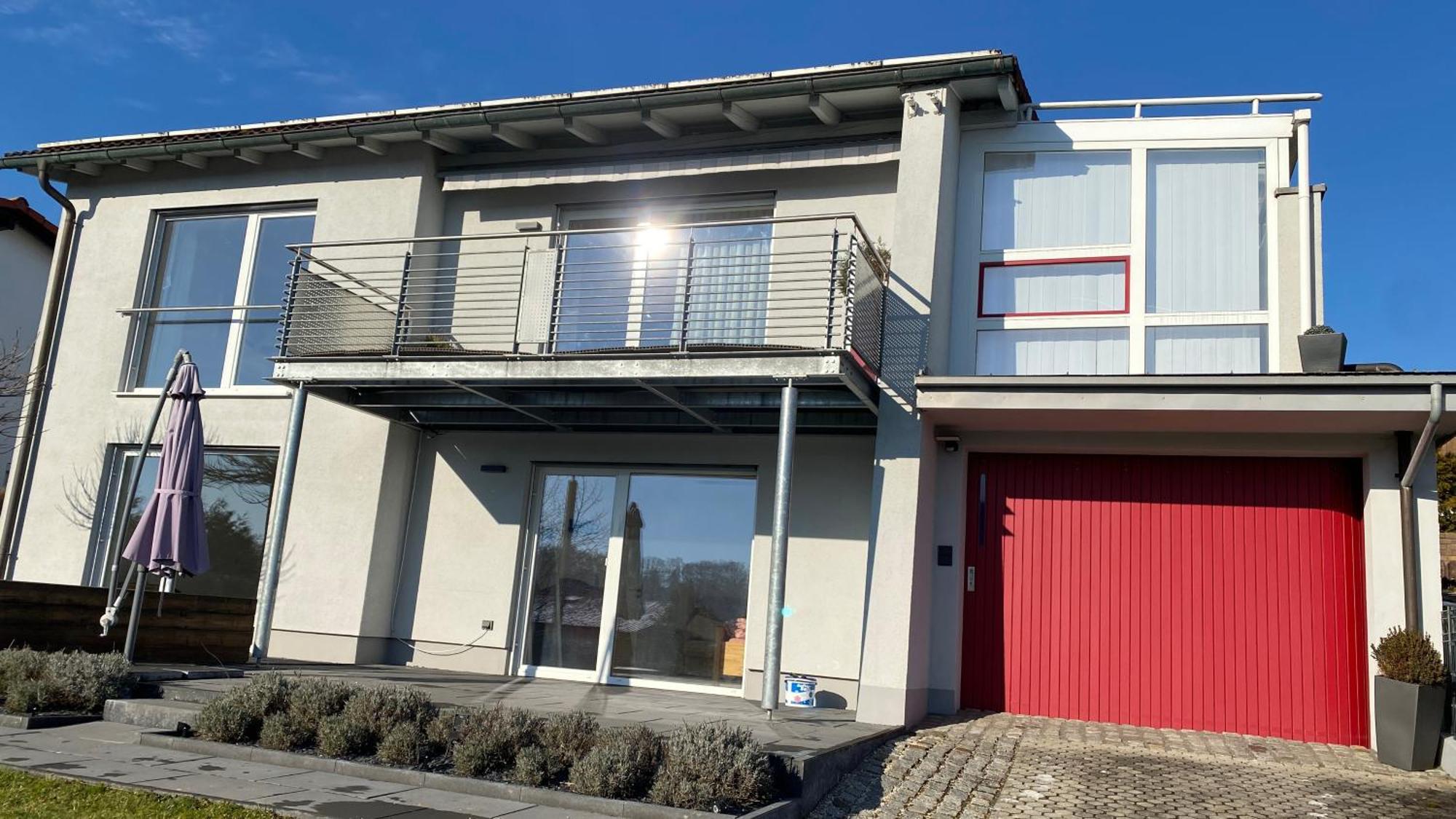 Fewo Luxus Wohnung Im Eigenen Ferienhaus, 120 Qm, Naehe Regensburg Mit Balkon, Terrasse & Garten, Gute Zuganbindung Laaber Luaran gambar
